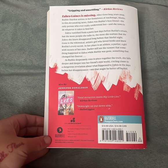 Jennifer Donaldson book - Picture 3 of 6